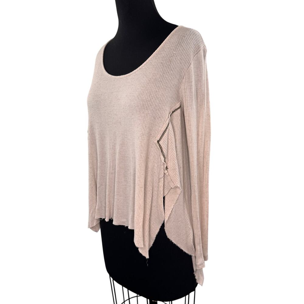 Vintage Havana Beige Blouse Ribbed Knit Scoop Neck Asymmetrical Hem Pullover